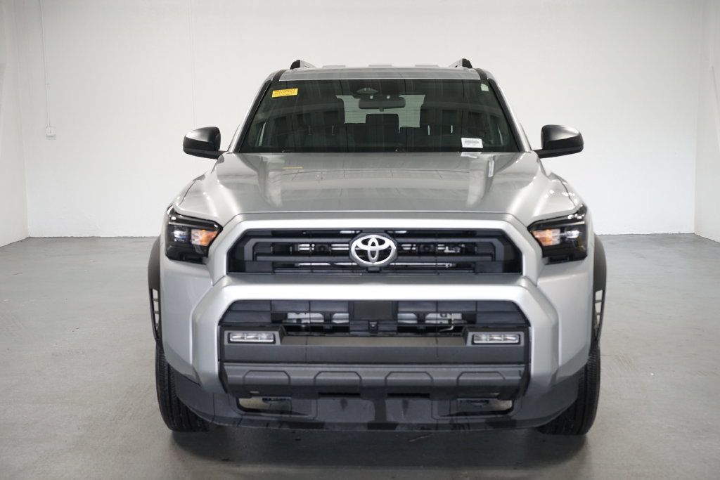 Certified 2026 Toyota 4Runner SR5 AWD/4WD image 2