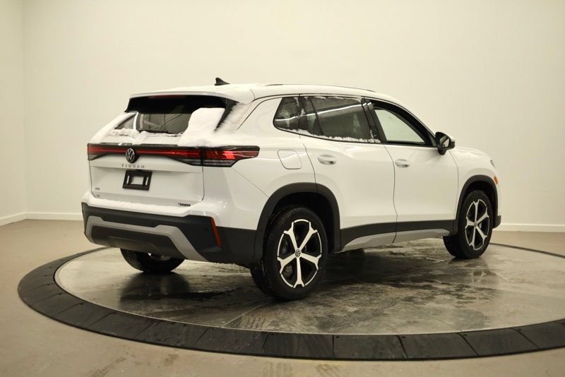 New 2026 Volkswagen Tiguan SE AWD/4WD image 3
