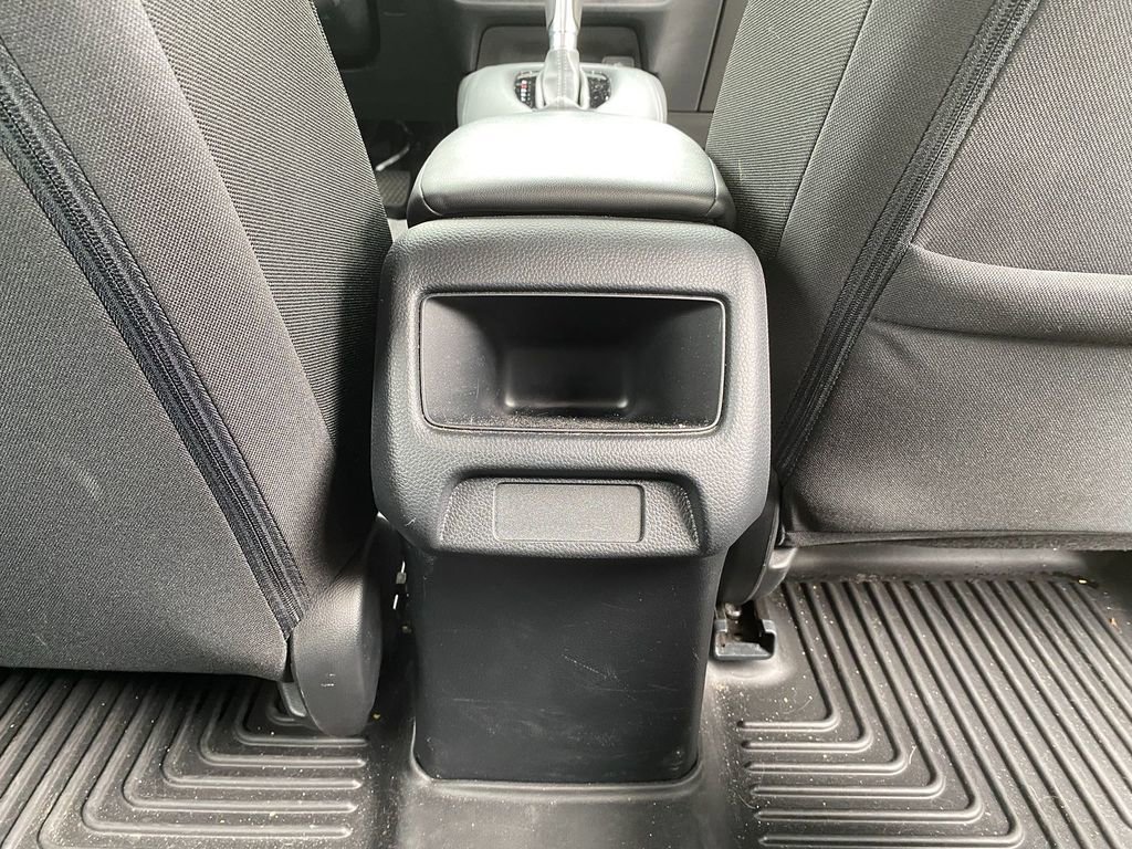 Used 2023 Honda HR-V LX image 27