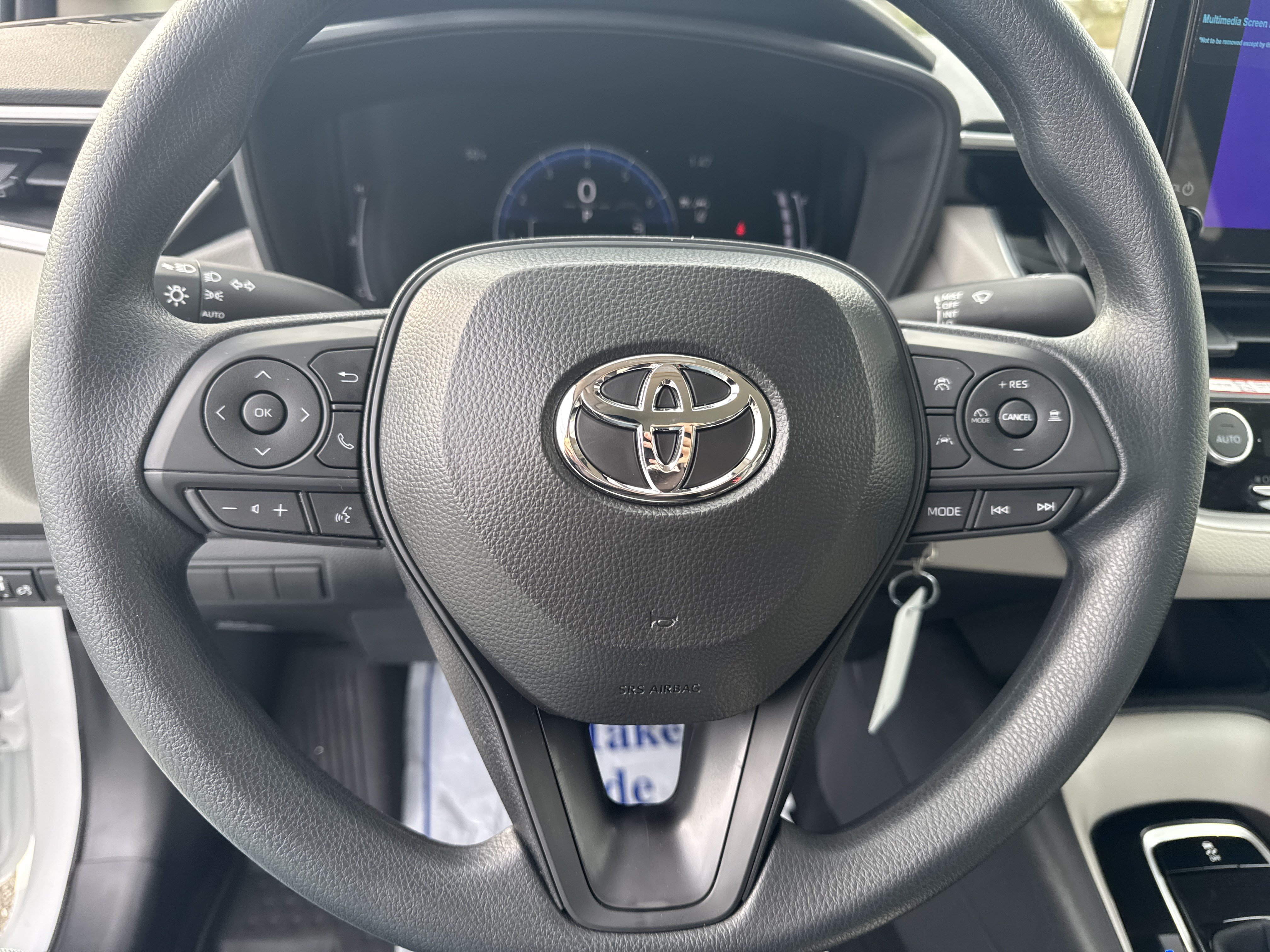 New 2026 Toyota Corolla LE FWD image 17