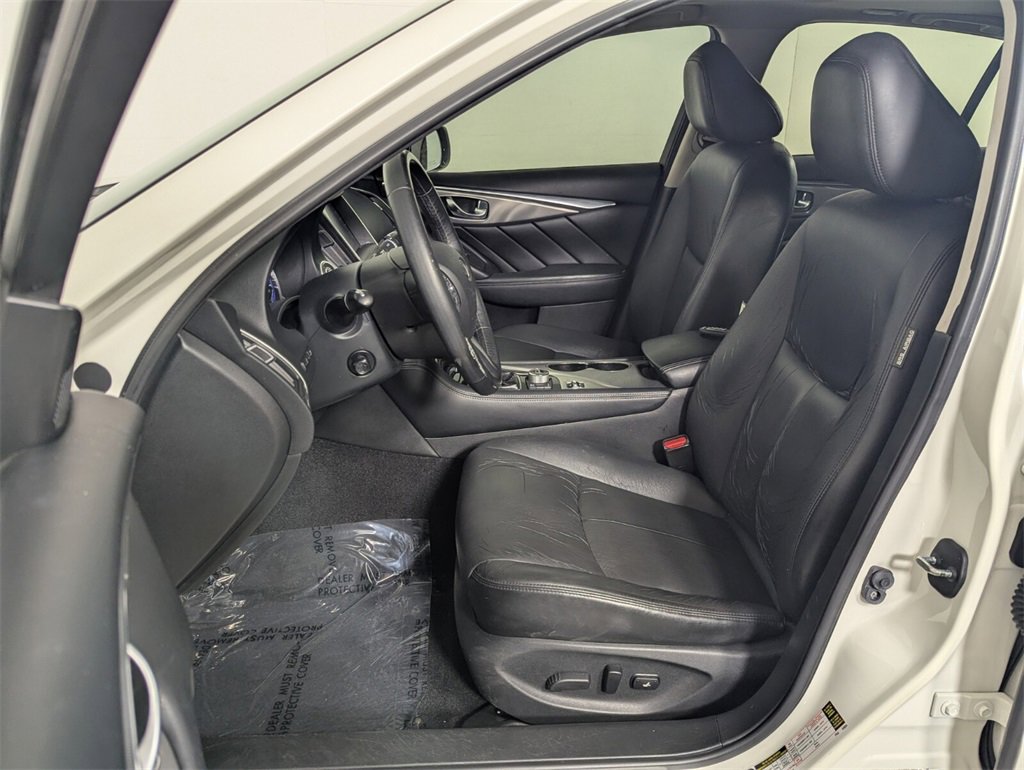 Used 2016 INFINITI Q50 3.0t Premium w/ 3.0T Premium Plus Package image 11