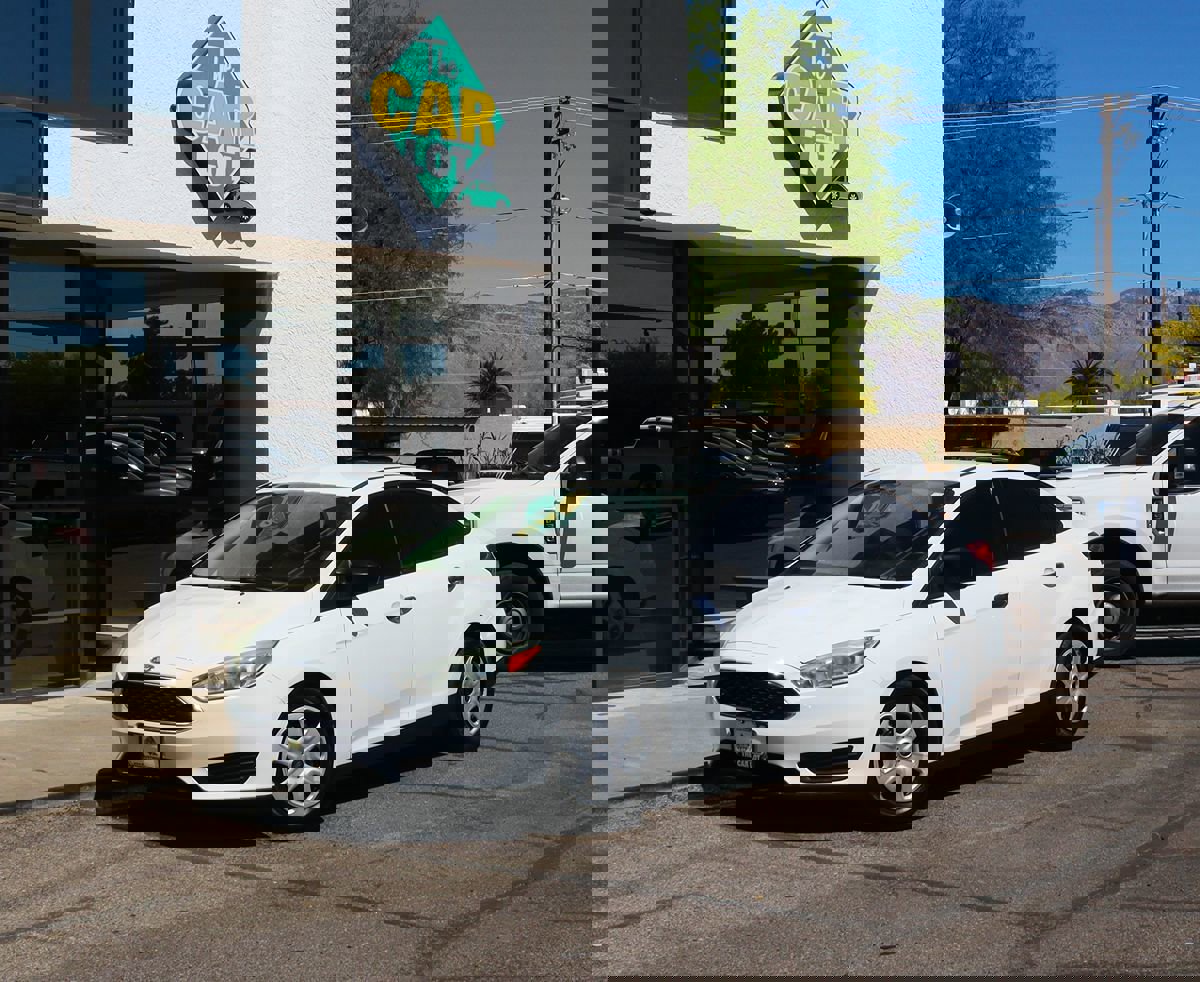 Used 2017 Ford Focus S image 2