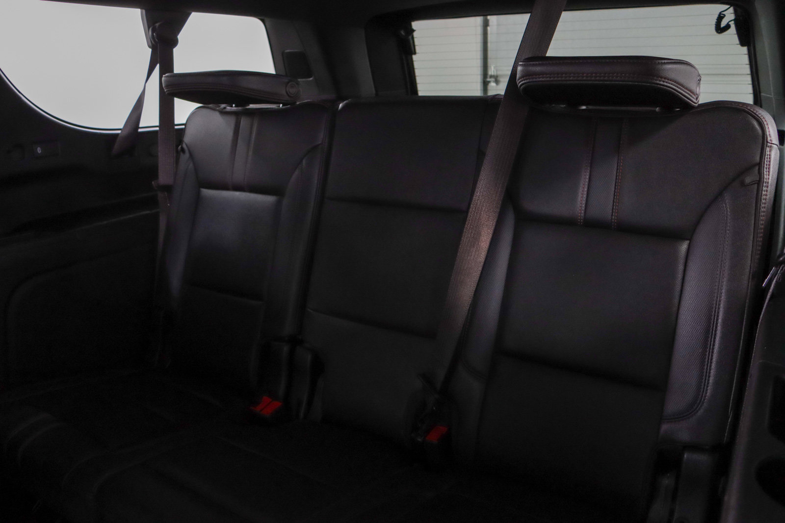 Used 2024 Chevrolet Suburban RST w/ Luxury Package AWD/4WD image 30