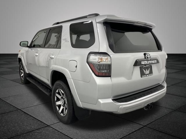 Used 2024 Toyota 4Runner TRD Off-Road Premium image 4