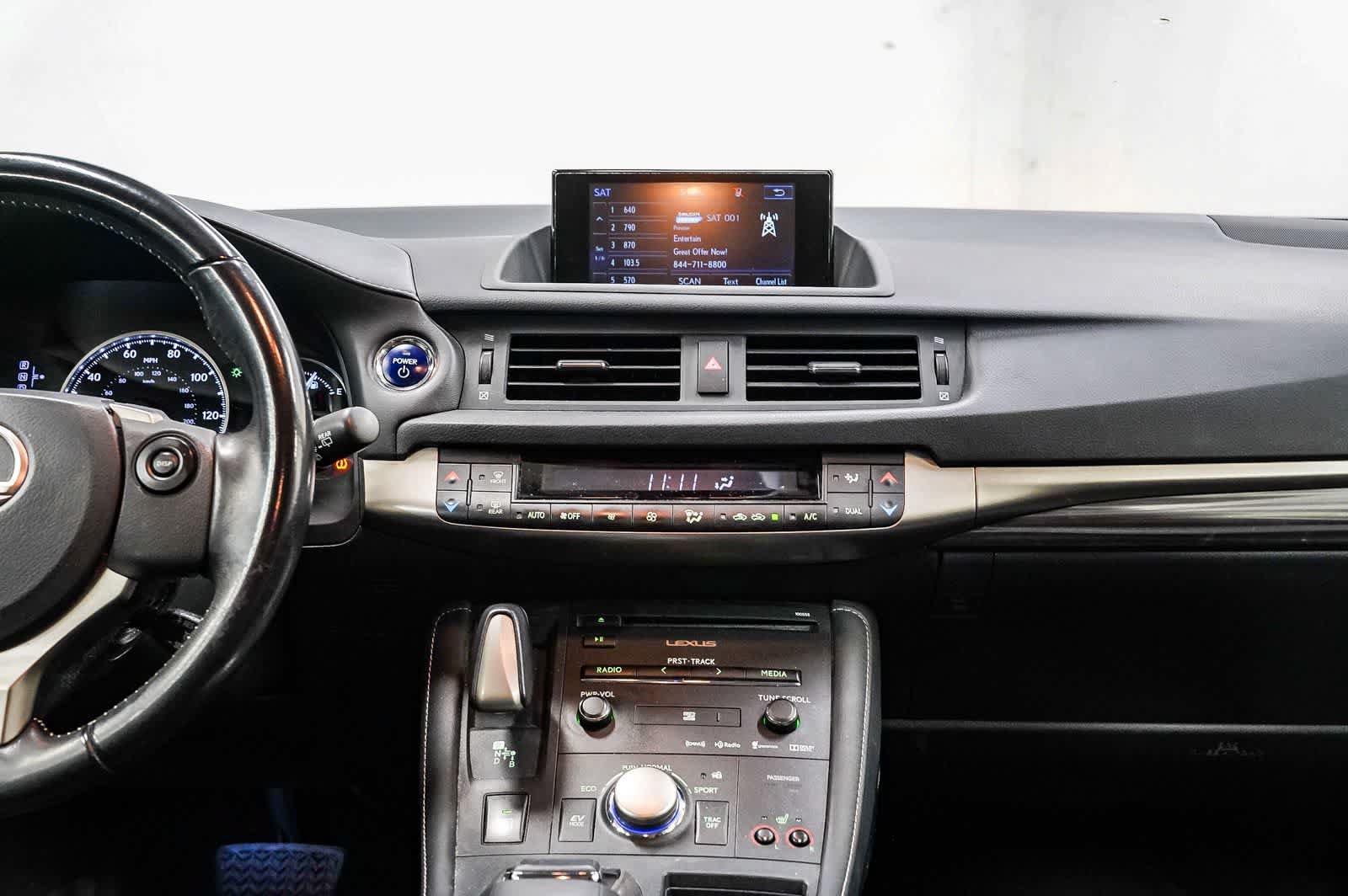 Used 2015 Lexus CT 200h w/ Navigation Package FWD image 13