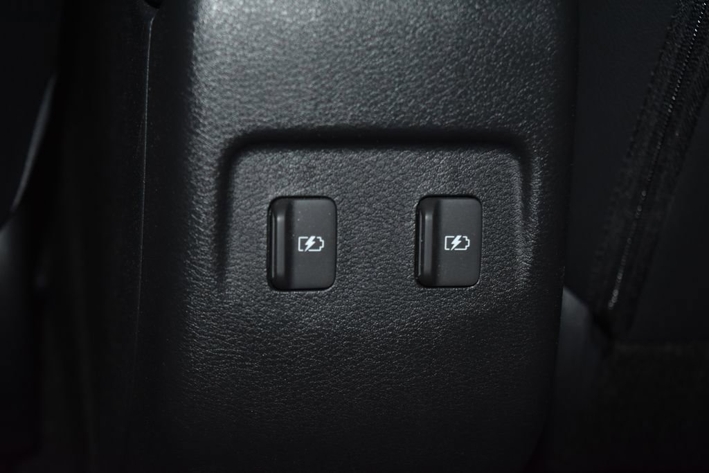 Certified 2023 Nissan Kicks SR w/ SR Premium Package image 17