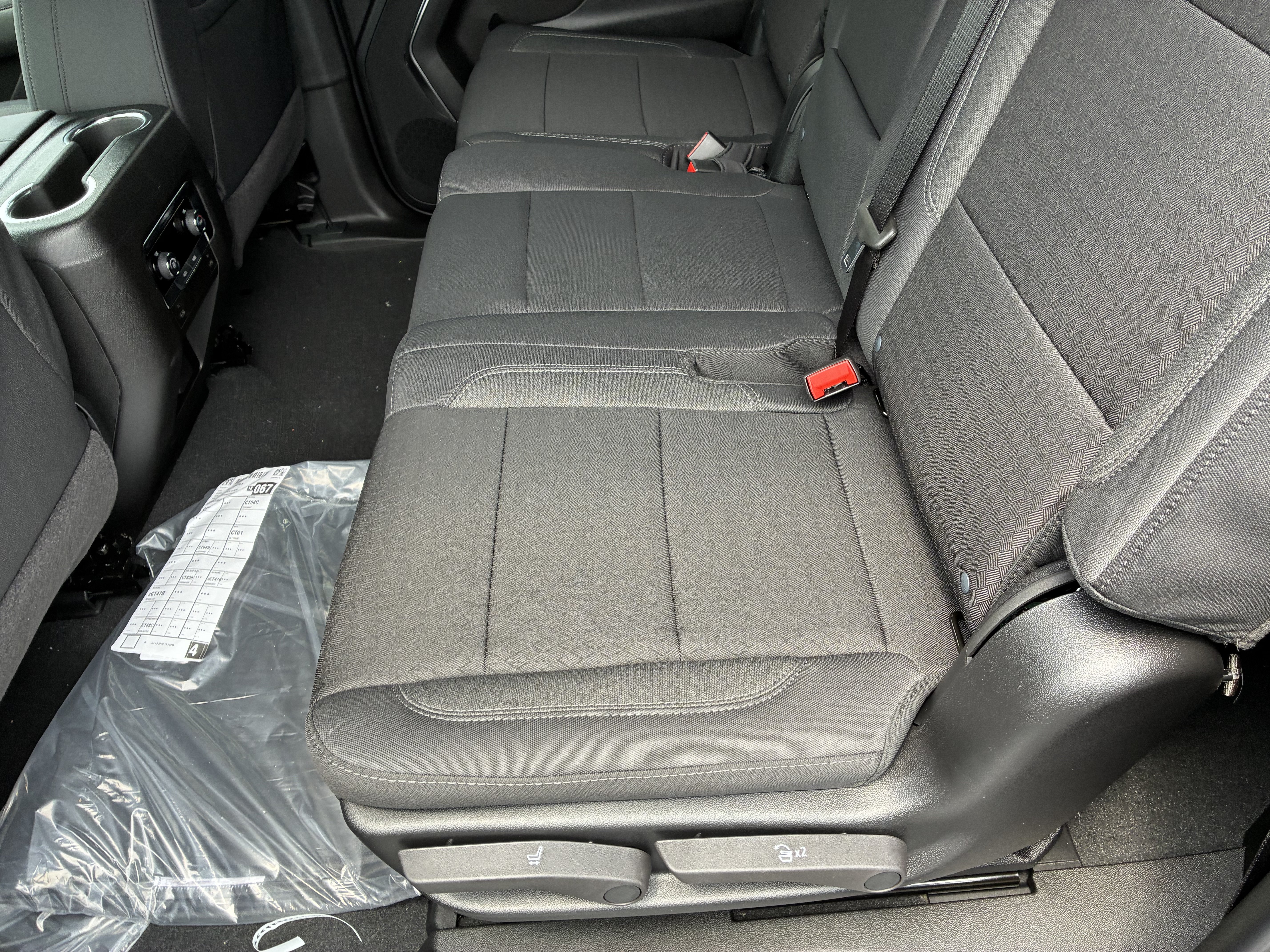 New 2026 Chevrolet Suburban LS w/ Max Trailering Package RWD image 13