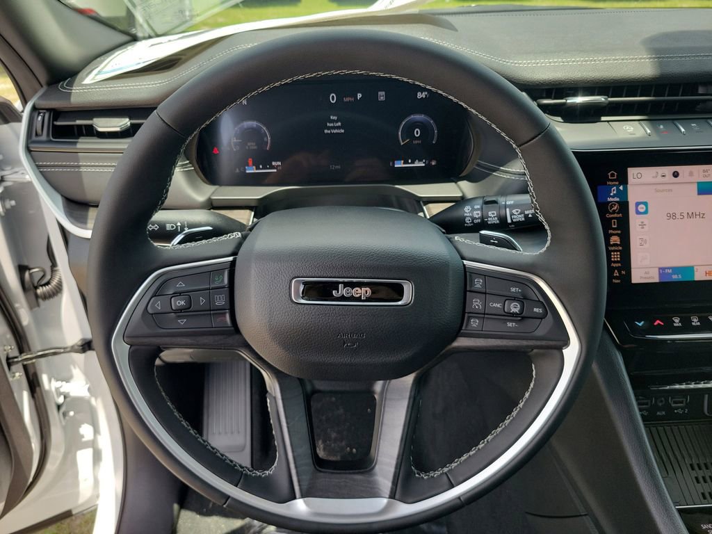 New 2026 Jeep Grand Cherokee L Limited AWD/4WD image 28