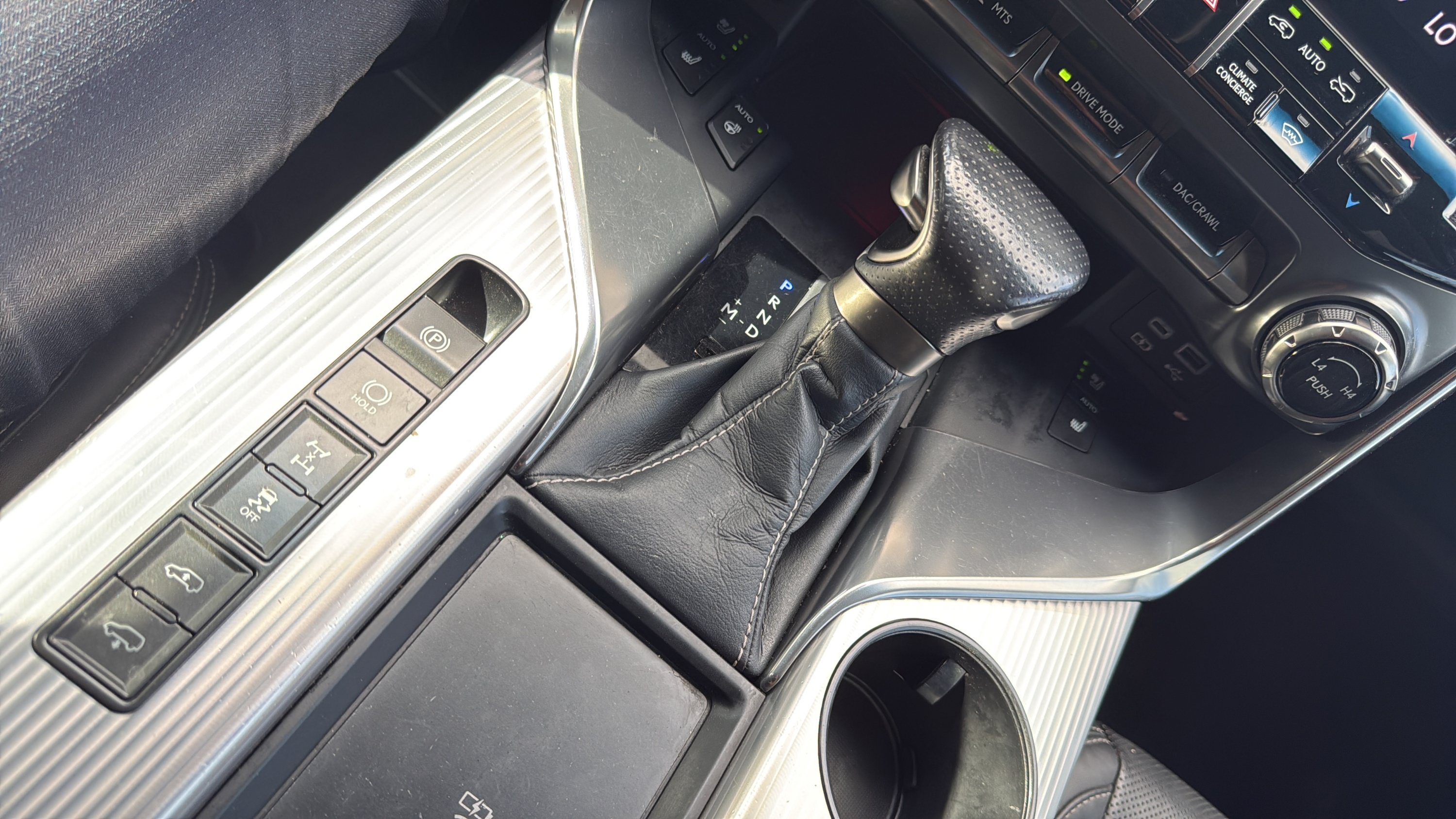 Used 2023 Lexus LX 600 F Sport AWD/4WD image 19