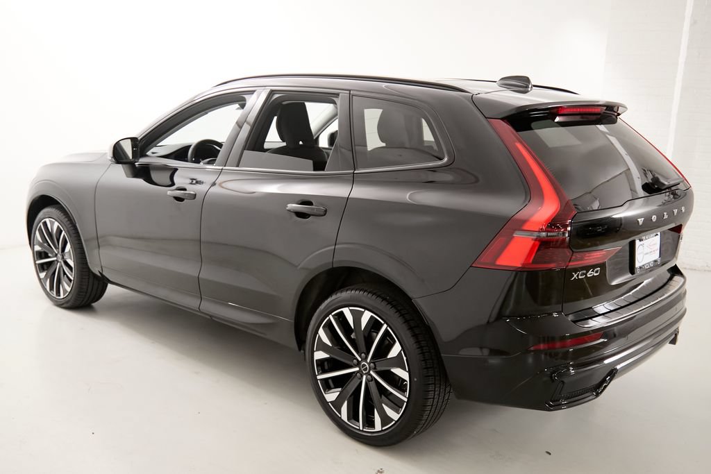 Used 2026 Volvo XC60 B5 Plus AWD/4WD image 7