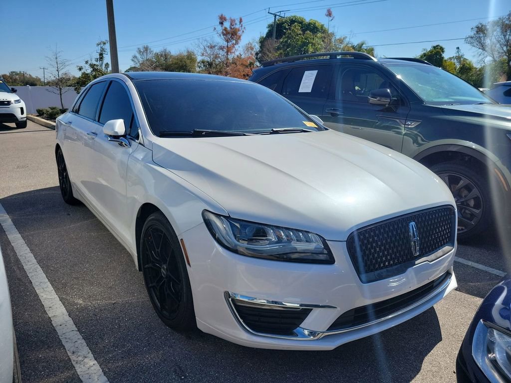 Used 2017 Lincoln MKZ Reserve image 3