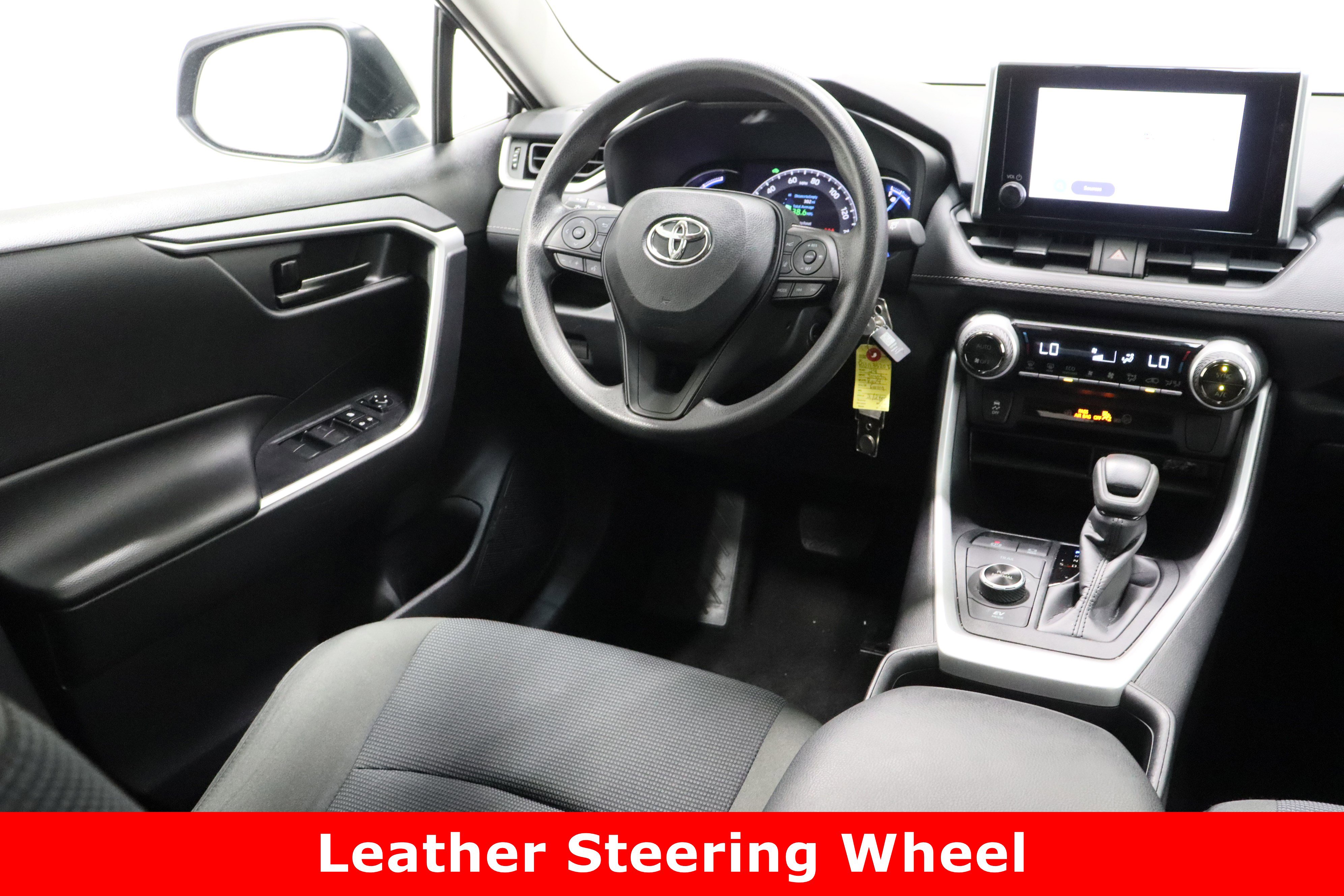 Used 2024 Toyota RAV4 LE image 27