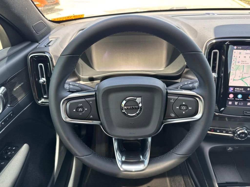 Certified 2023 Volvo C40 P8 Recharge Ultimate AWD/4WD image 11