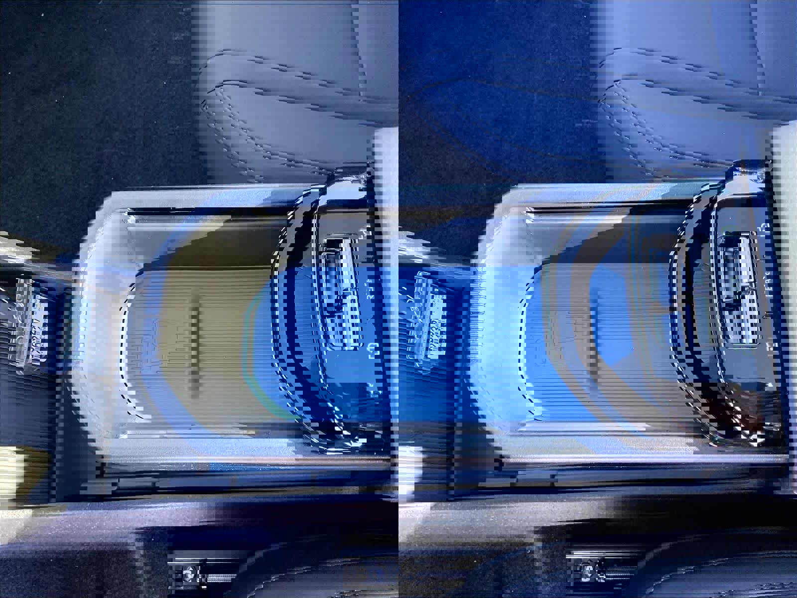 New 2026 Volvo EX30 Ultra w/ Protection Package Premier image 10