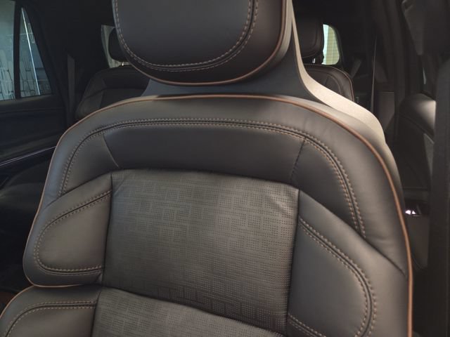 New 2026 Lincoln Navigator Black Label AWD/4WD image 10