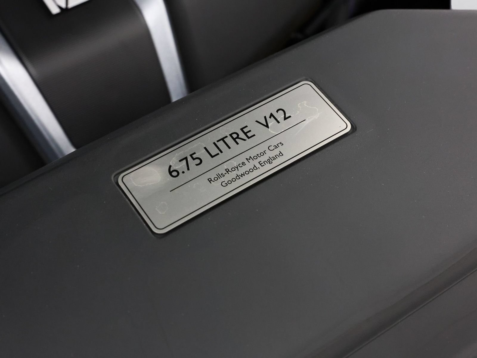 Certified 2025 Rolls-Royce Cullinan Black Badge AWD/4WD image 48