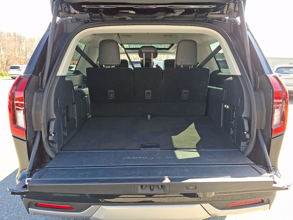 Used 2025 Ford Expedition Max Platinum image 28