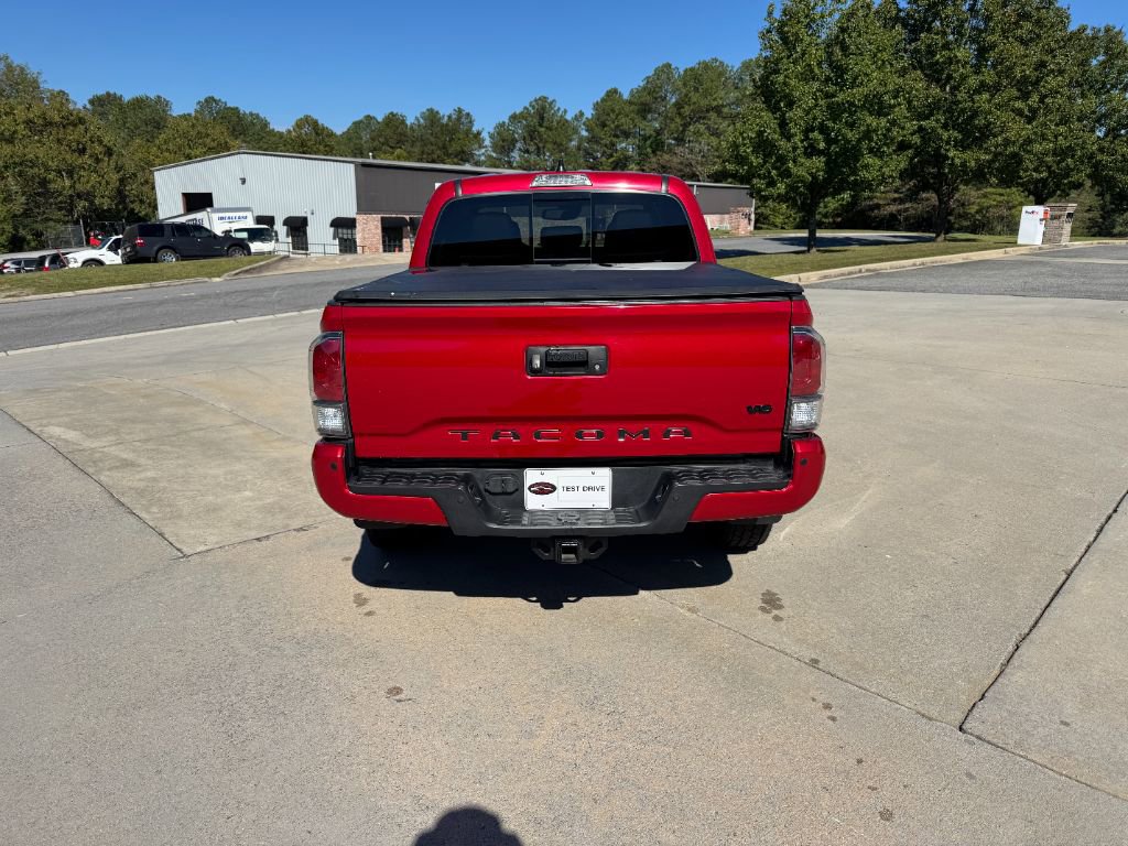 Used 2022 Toyota Tacoma TRD Off-Road image 4