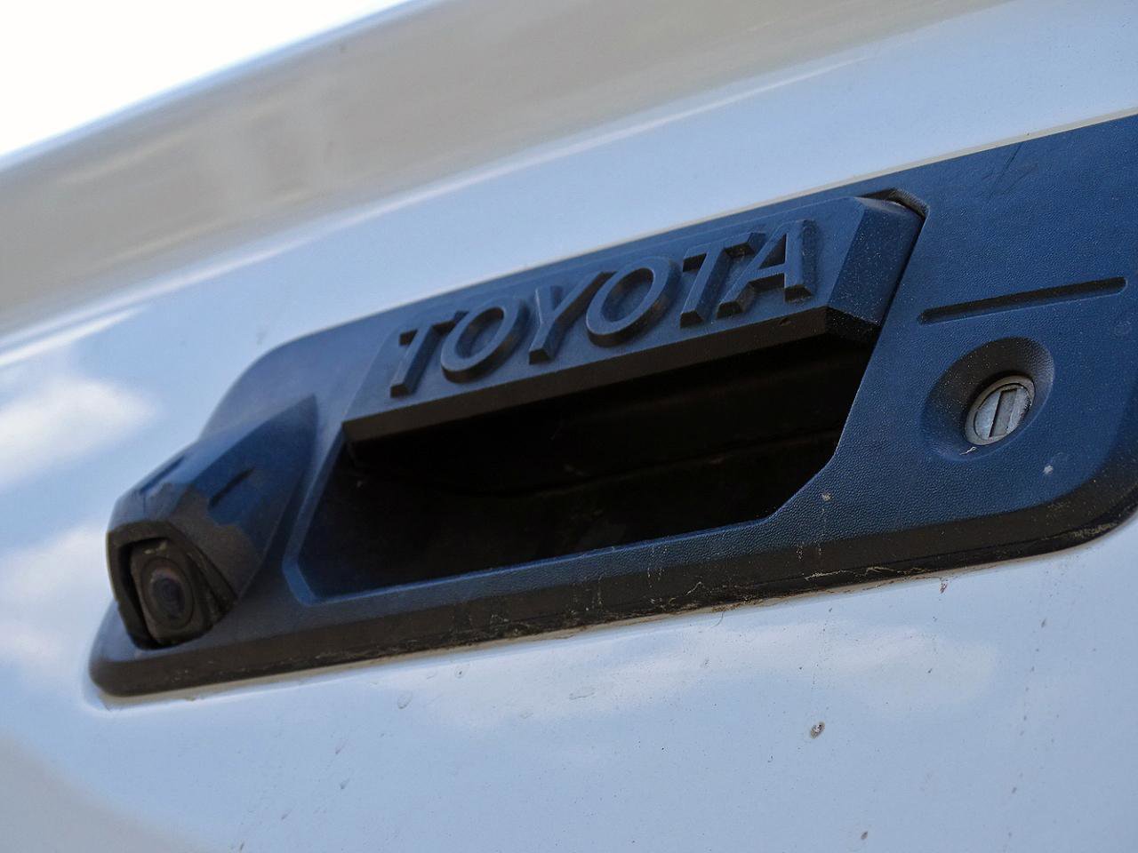 Used 2019 Toyota Tundra SR5 w/ TRD Sport Package AWD/4WD image 14