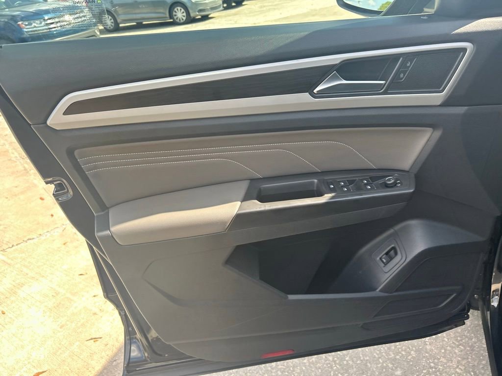 Certified 2023 Volkswagen Atlas SE image 47