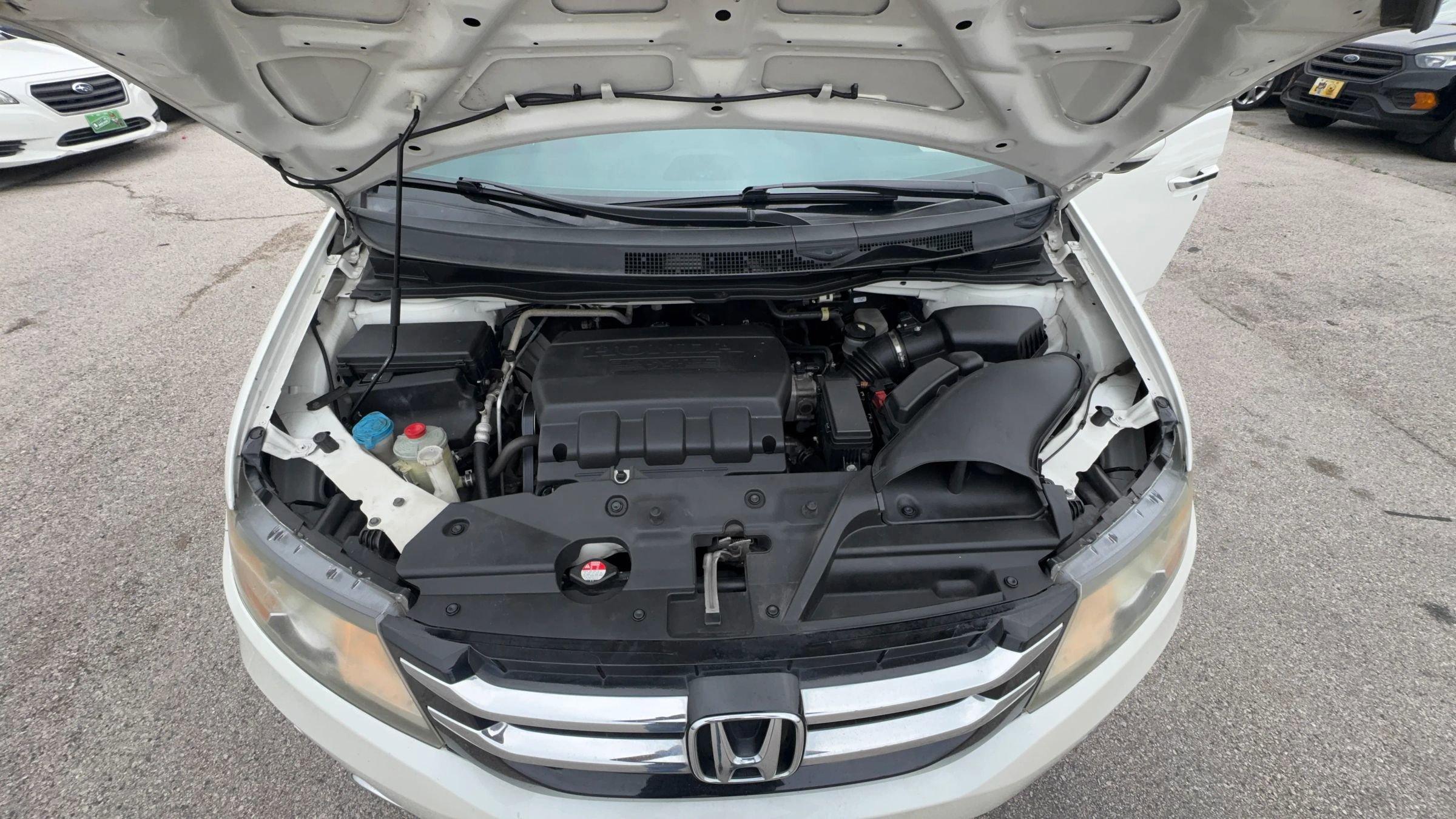 Used 2014 Honda Odyssey Touring Elite image 32