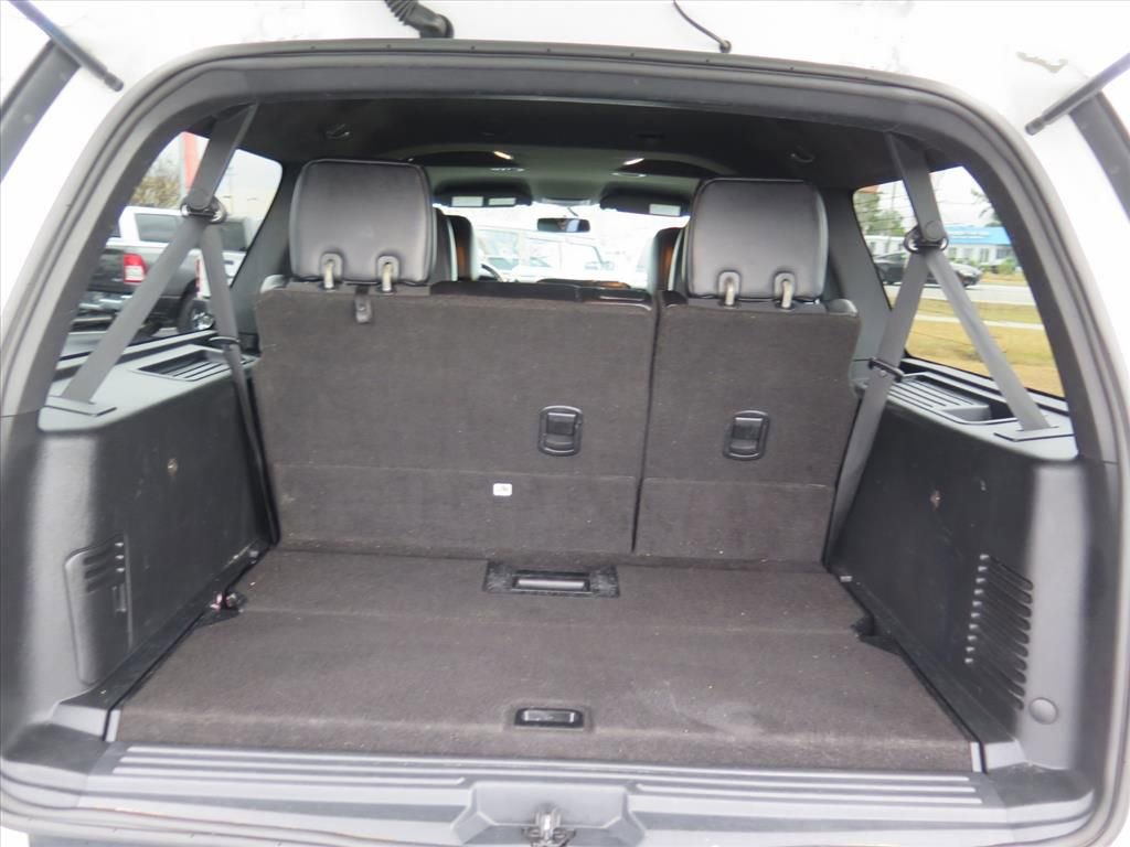 Used 2017 Ford Expedition EL XL image 17