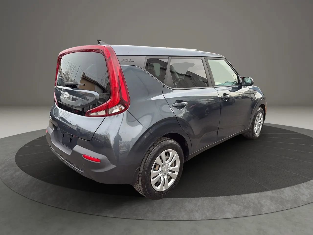 Used 2020 Kia Soul LX image 5