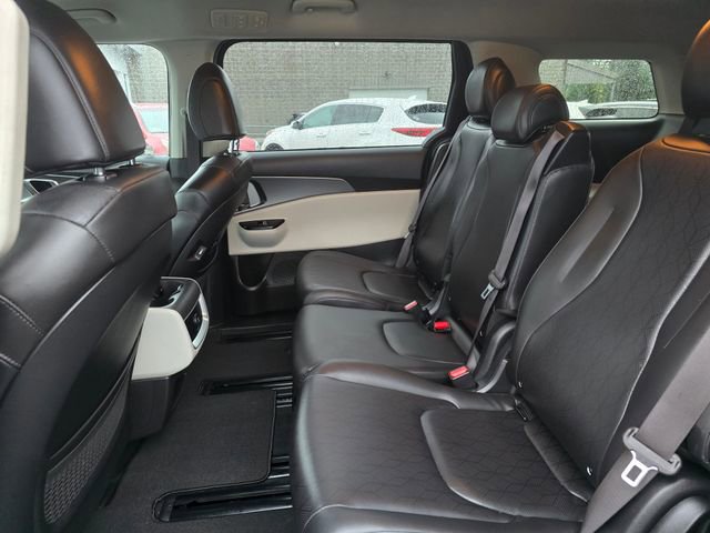 Certified 2022 Kia Carnival LX image 20