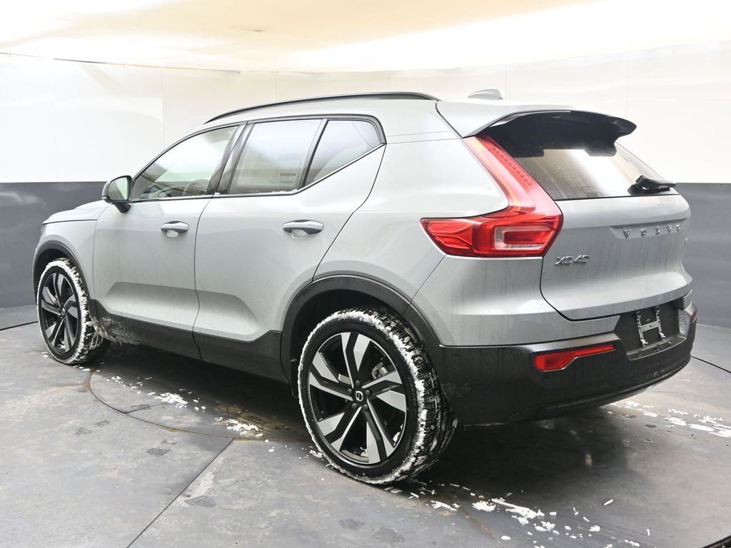 New 2026 Volvo XC40 B5 Ultra w/ Protection Package Premier image 3