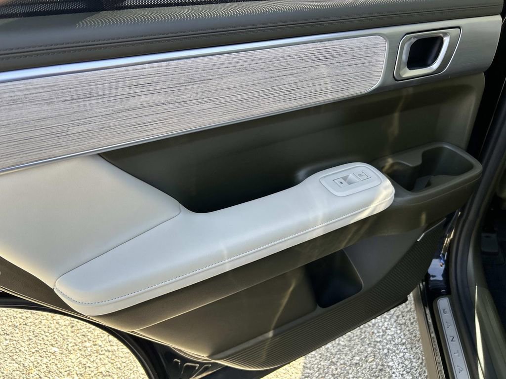 Used 2024 Hyundai Santa Fe Calligraphy image 25