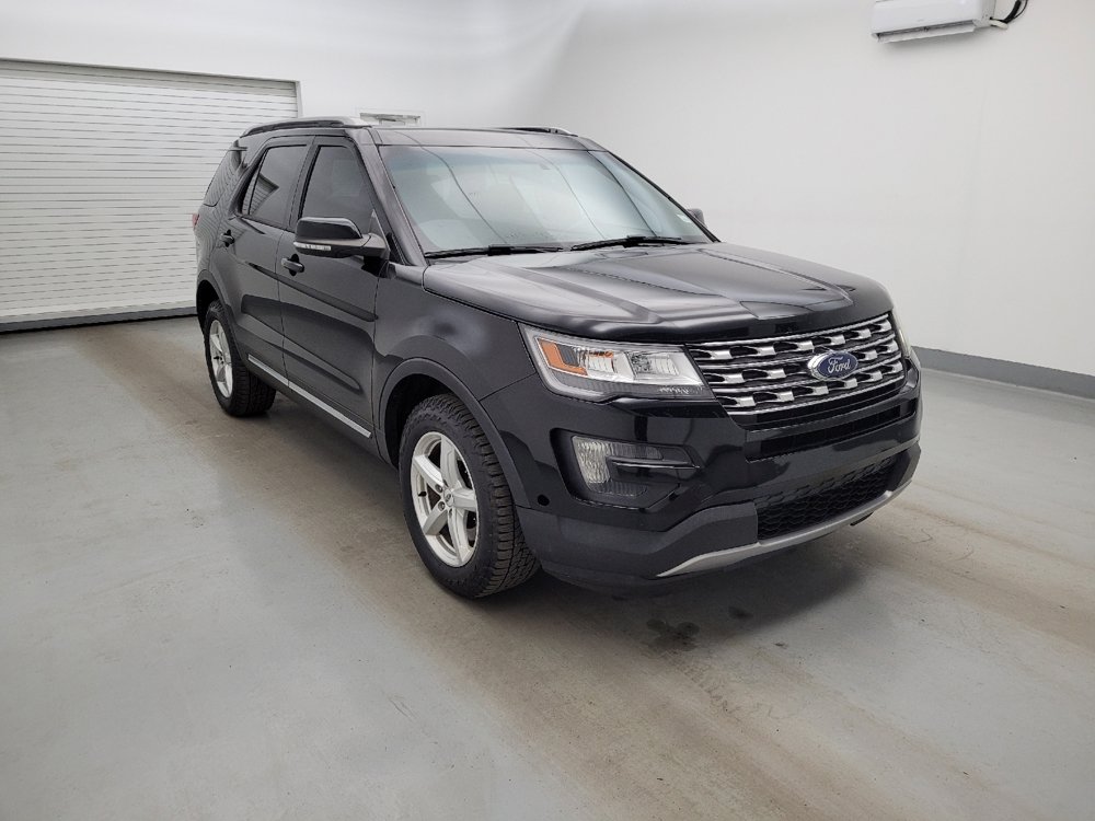 Used 2016 Ford Explorer XLT w/ Equipment Group 202A AWD/4WD image 13