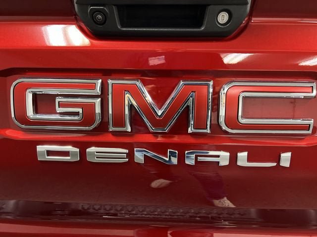 Certified 2025 GMC Canyon Denali AWD/4WD image 31