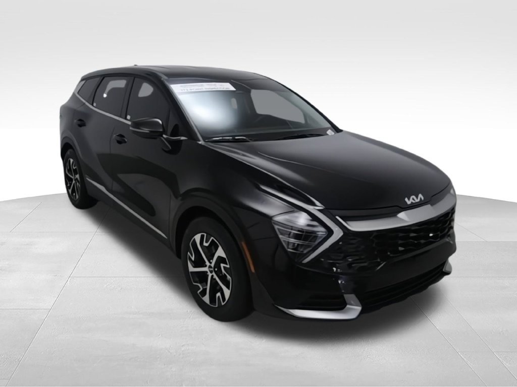 Used 2025 Kia Sportage EX FWD image 2