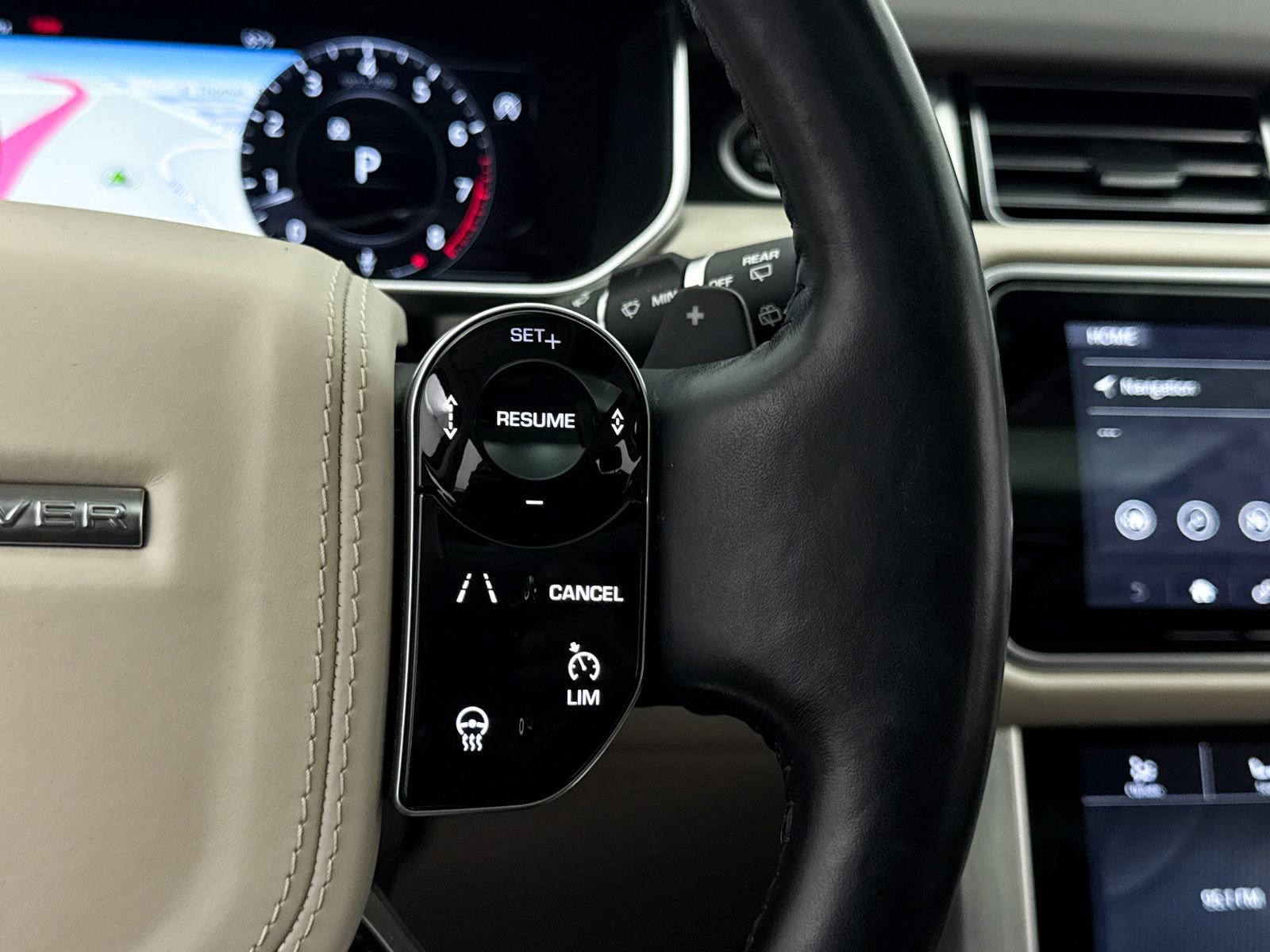 Used 2021 Land Rover Range Rover P525 Westminster Edition LWB image 35