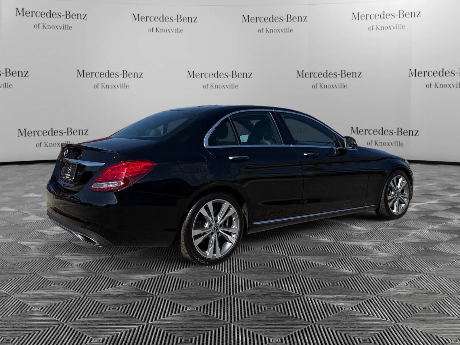 Used 2018 Mercedes-Benz C 300 Sedan image 5