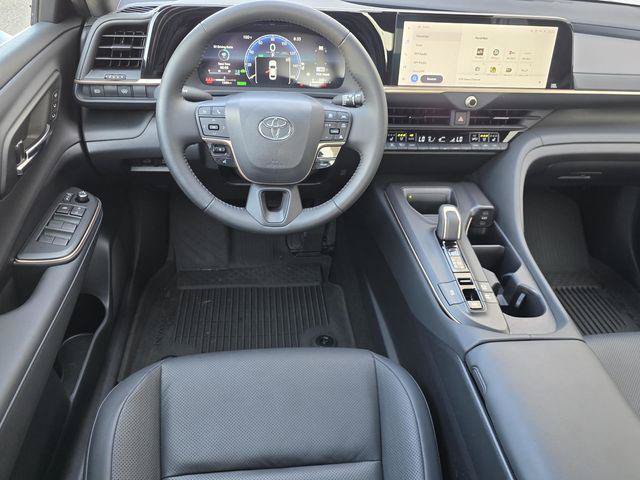 Certified 2023 Toyota Crown AWD/4WD image 12
