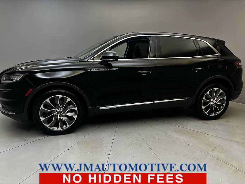 Used 2022 Lincoln Nautilus Reserve AWD/4WD image 3
