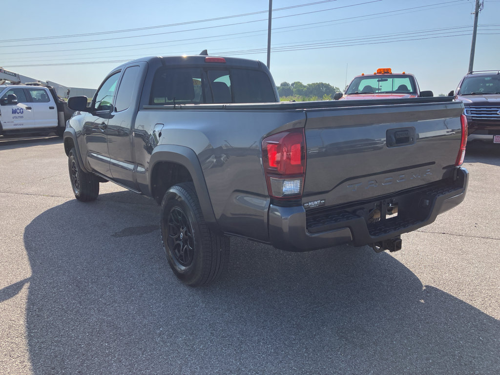 Used 2019 Toyota Tacoma SR w/ SX Package RWD image 7