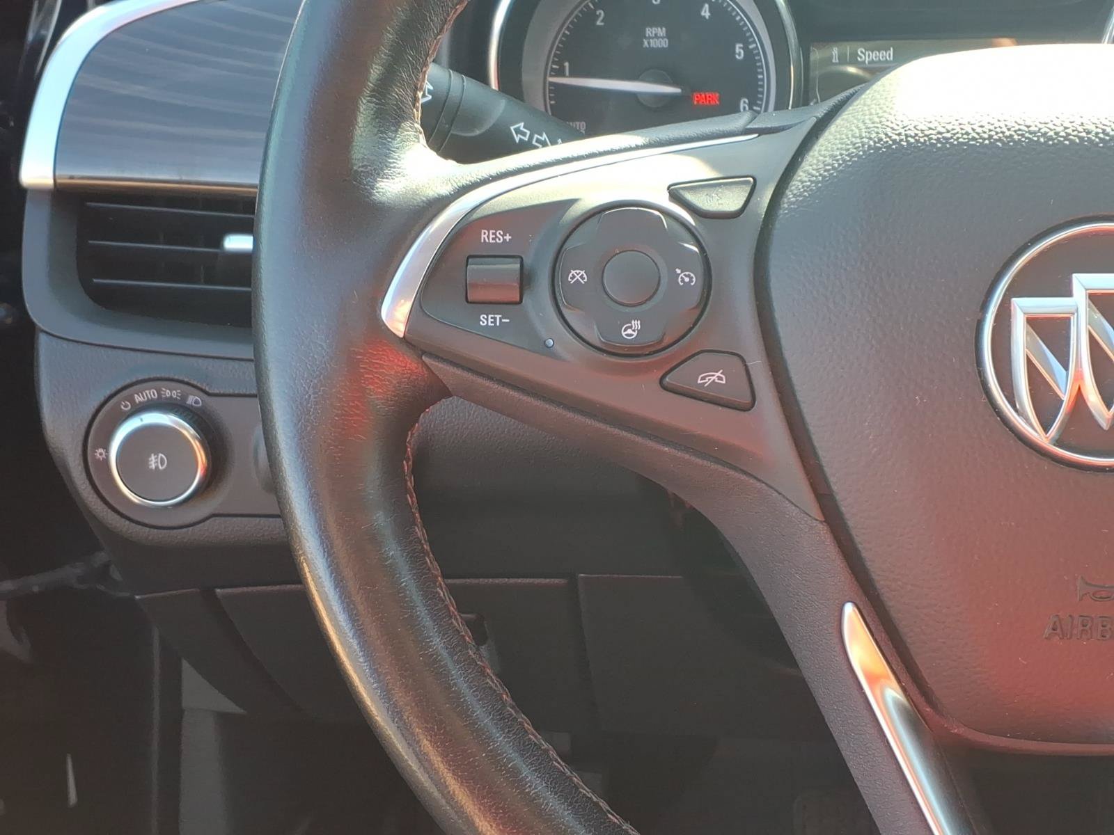 Used 2020 Buick Envision Essence AWD/4WD image 17