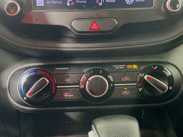 Used 2022 Kia Soul LX w/ Technology Package image 16