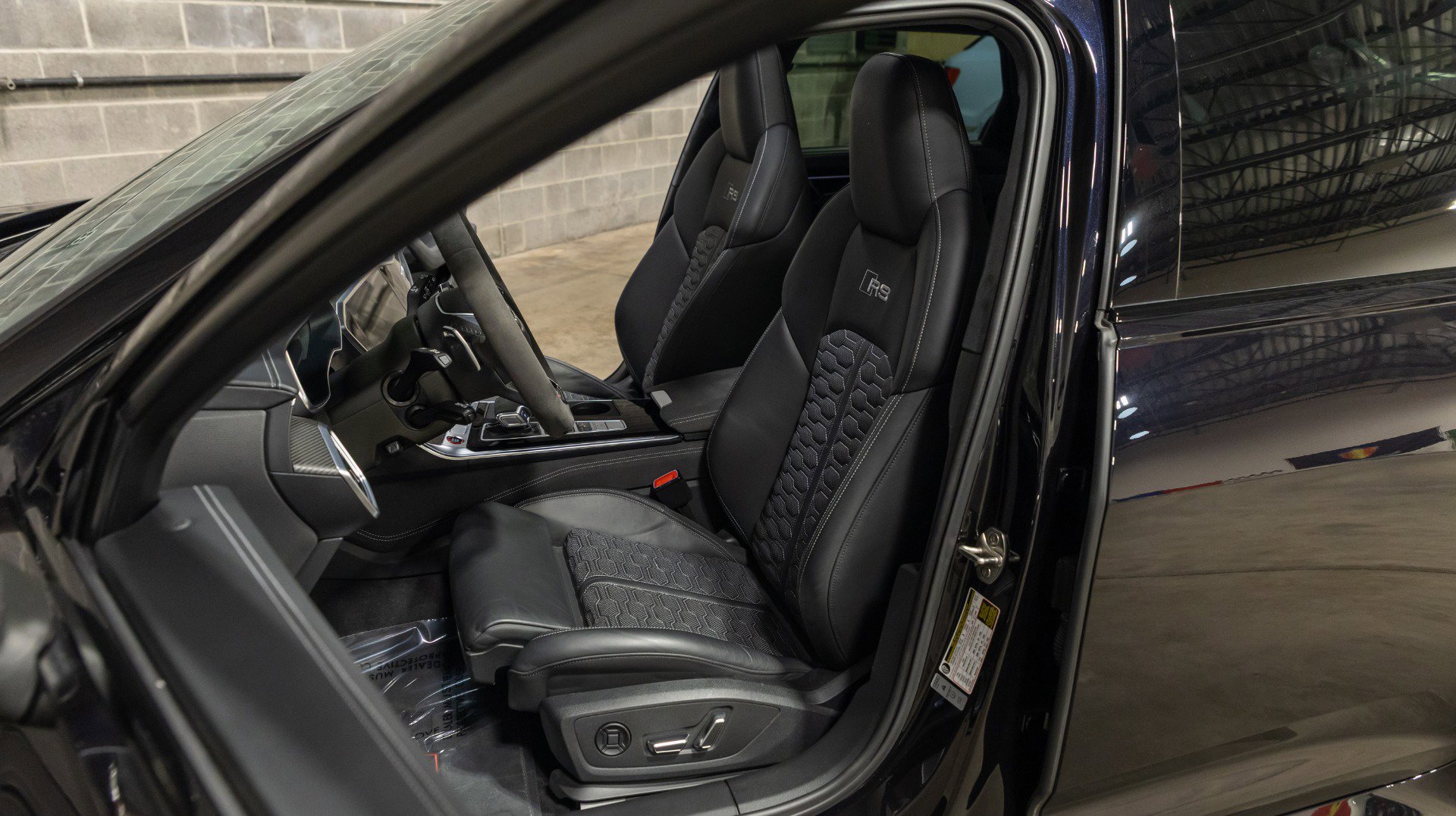 Used 2024 Audi RS 6 performance image 36