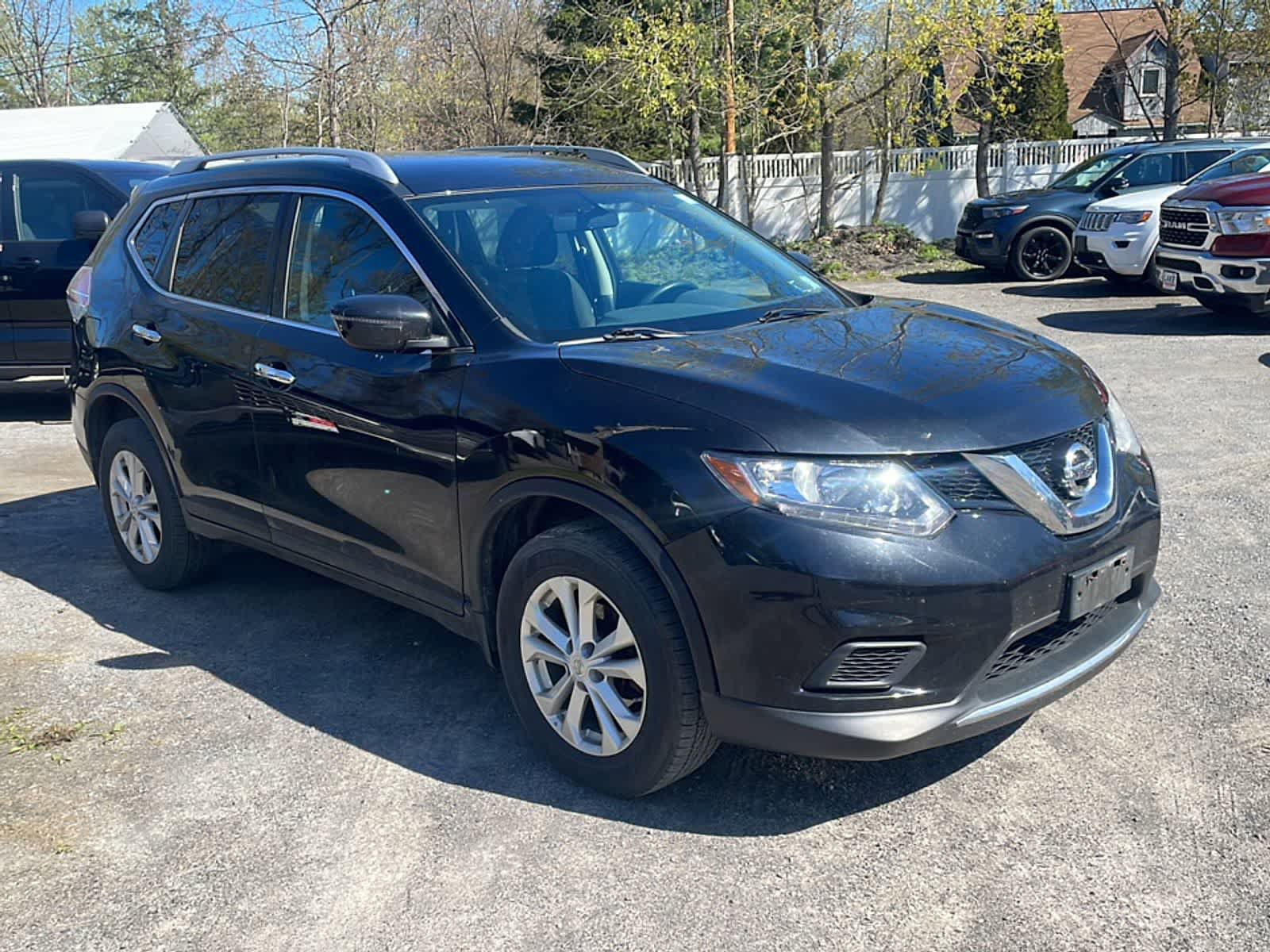 Used 2016 Nissan Rogue SV AWD/4WD image 10