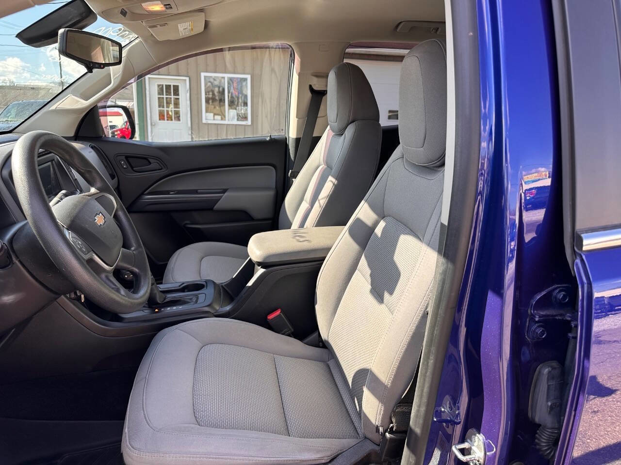 Used 2017 Chevrolet Colorado W/T w/ WT Convenience Package image 2