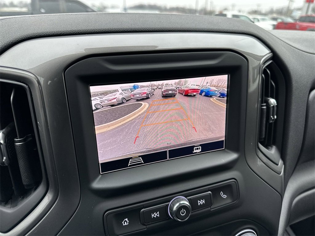 Used 2025 Chevrolet Silverado 1500 Custom image 17