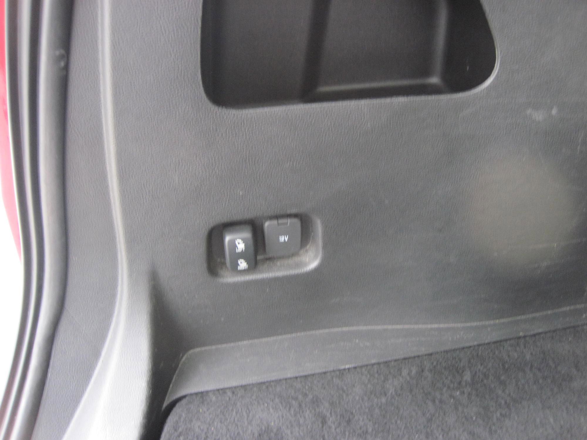 Used 2024 Ford Edge SEL image 8