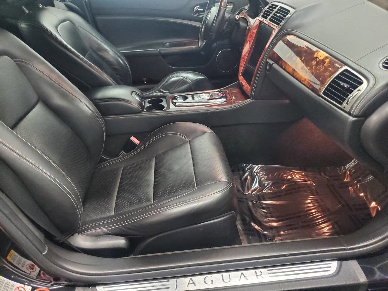 Used 2010 Jaguar XKR R image 12