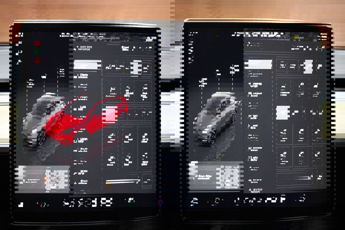 Used 2023 Tesla Model Y Performance image 43