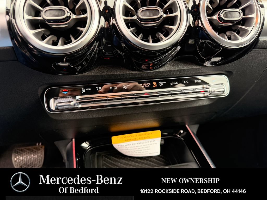 New 2026 Mercedes-Benz GLB 250 4MATIC image 17