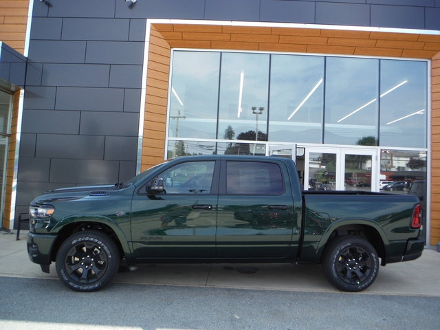 New 2027 RAM 1500 4x4 Crew Cab image 2