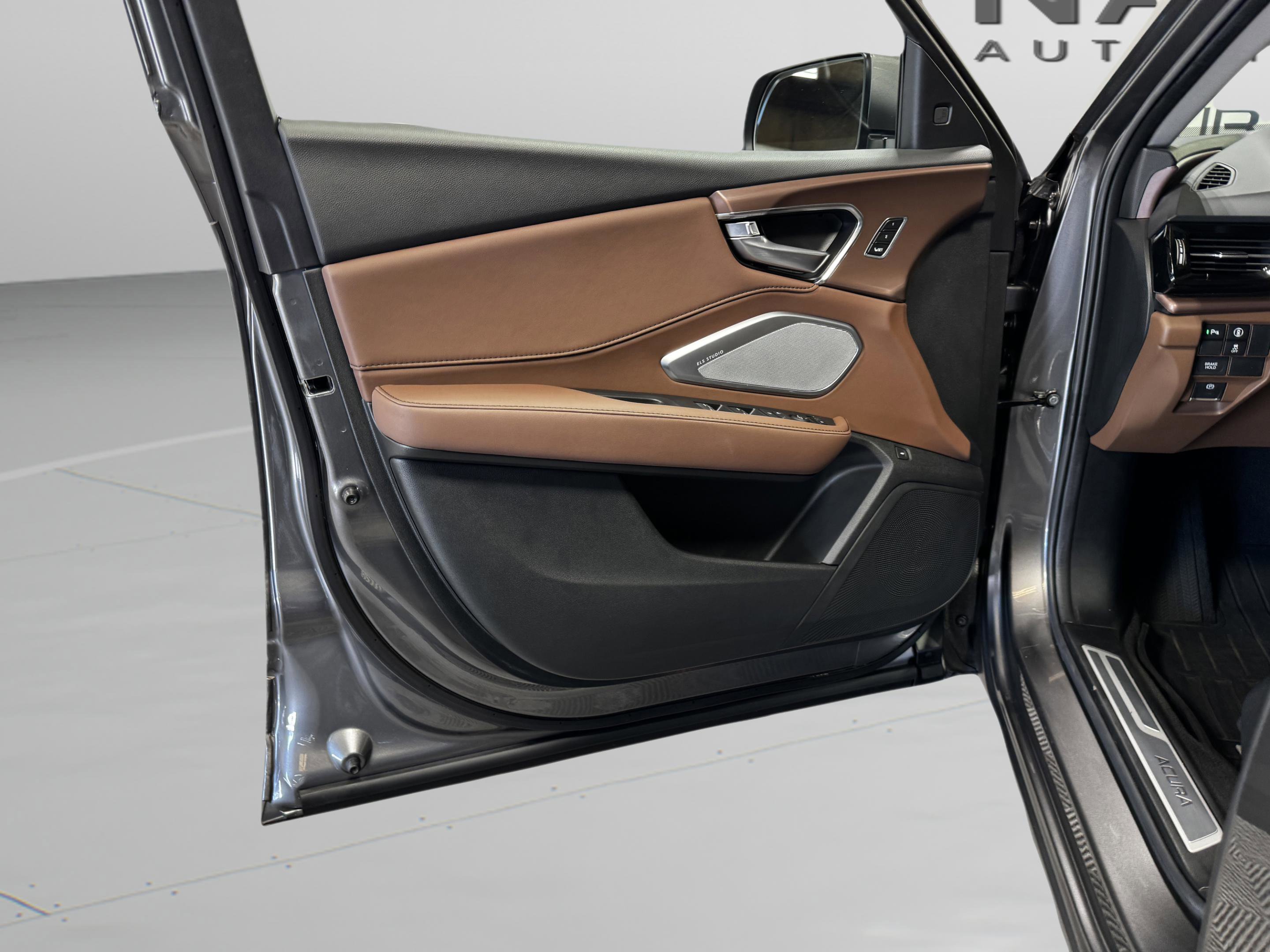 Certified 2025 Acura RDX SH-AWD w/ Technology Package image 38